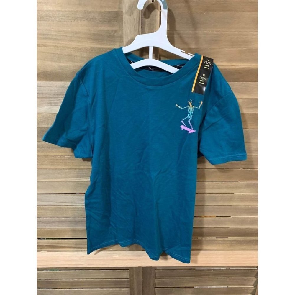 NWT Art Class Skateboard Skeleton Graphic T-shirt Size Small (6/7) Teal